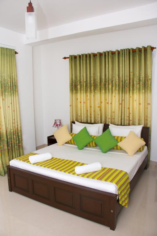 Ganthera Residence Katugastota Luaran gambar
