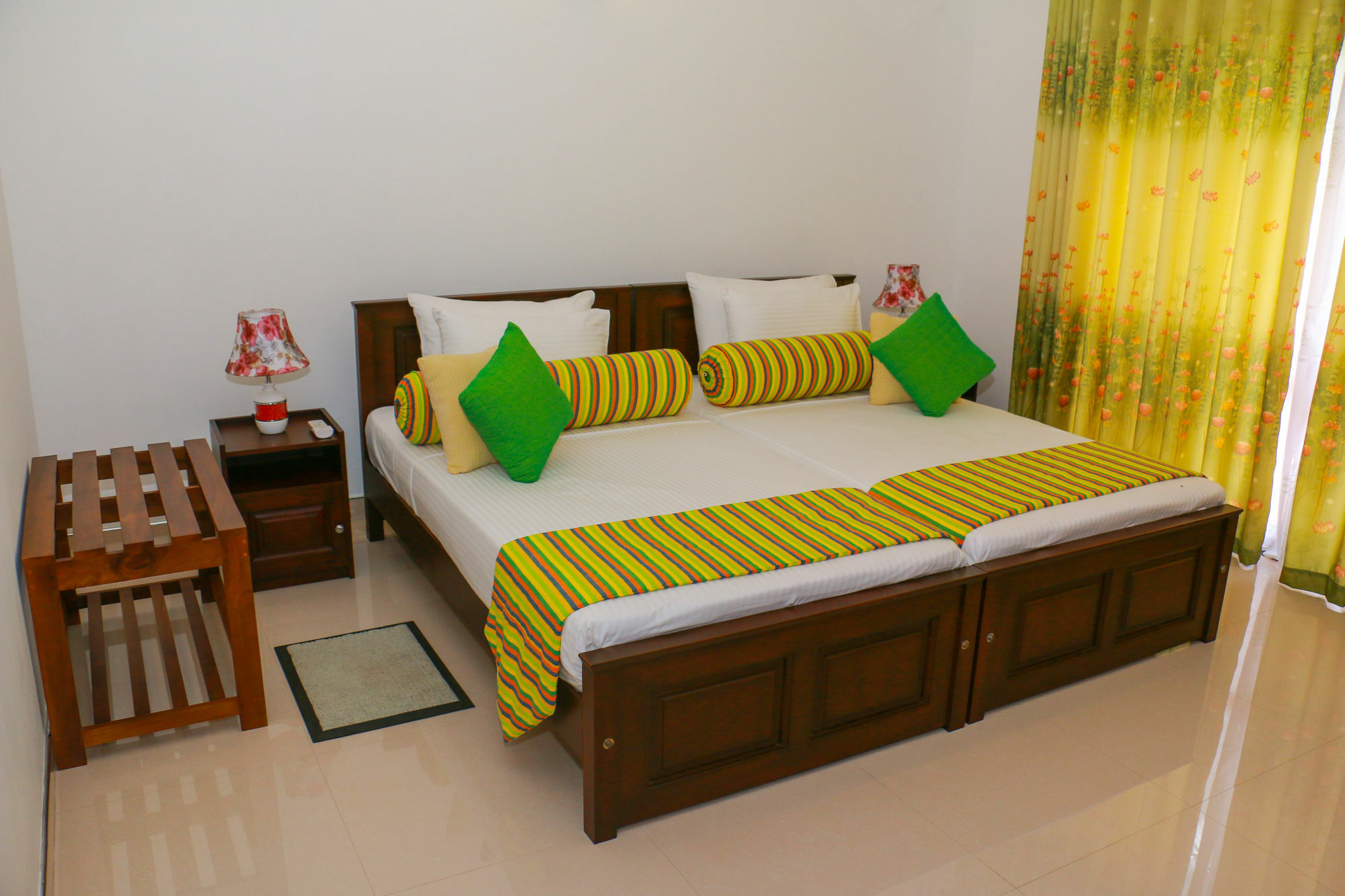 Ganthera Residence Katugastota Luaran gambar
